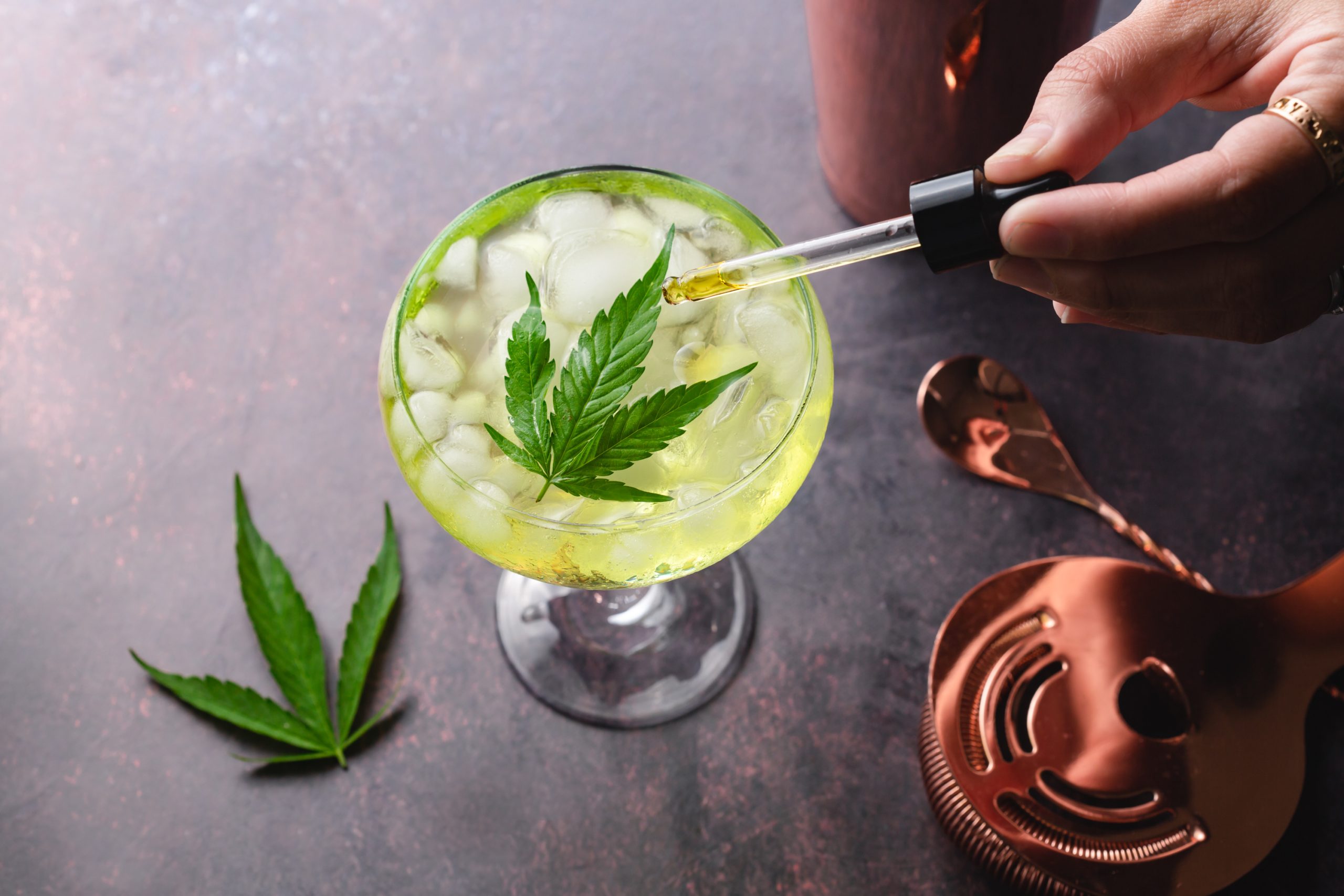 CBD Cocktails As an Alcohol-Free Alternative